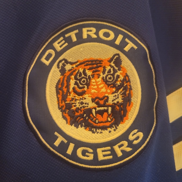 Detroit Tigers Cooperstown Collection Blue Jersey Size XL - Picture 3 of 4